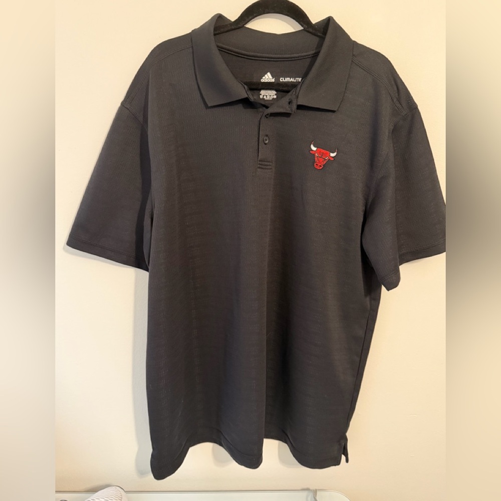 Men's Chicago Bulls adidas Black Polo